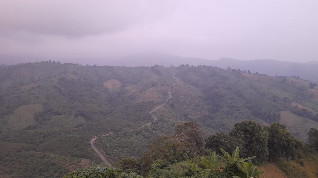 Snaky hill roads at Thanchi Toma Tungi